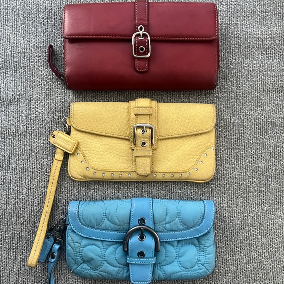 Coach bundle - Picture 1 of 5